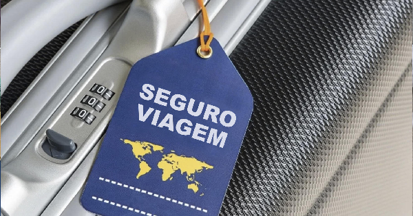 Cartão de seguro viagem.